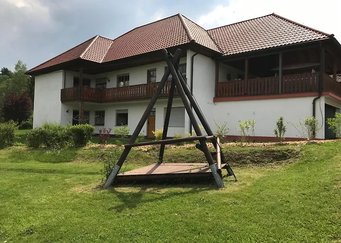 ベッド・アンド・ブレックファスト Neuses Am Brand