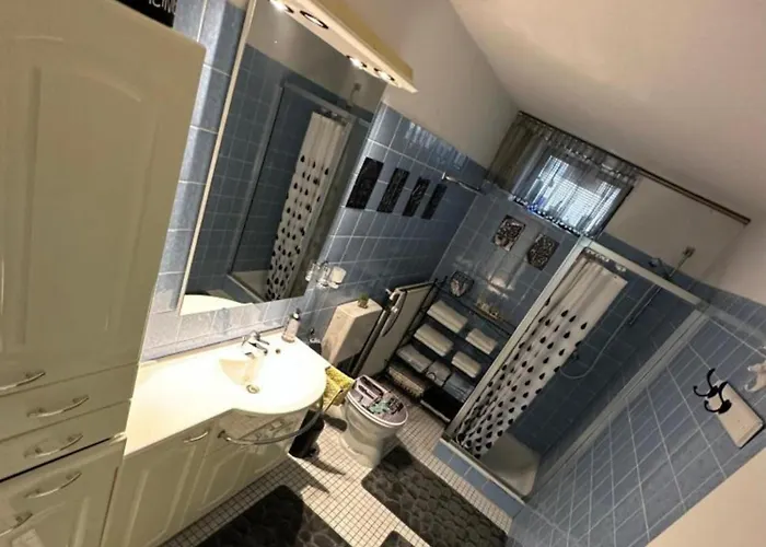 Neuses Am Brand Sonnefeld