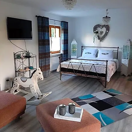 Neuses Am Brand , Ferien Auf Dem Bauernhof فندق مبيت وإفطار *